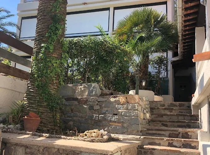 Otel De La Saint-Raphaël