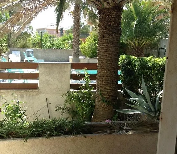 Otel De La 2*